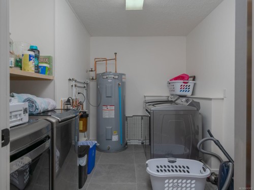 9010 Lord Rd, Port Alberni, BC 