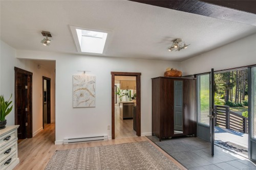 1353 Englishman River Rd, Errington, BC 