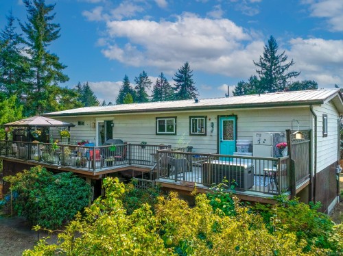 4738 Oakridge Dr, Courtenay, BC 