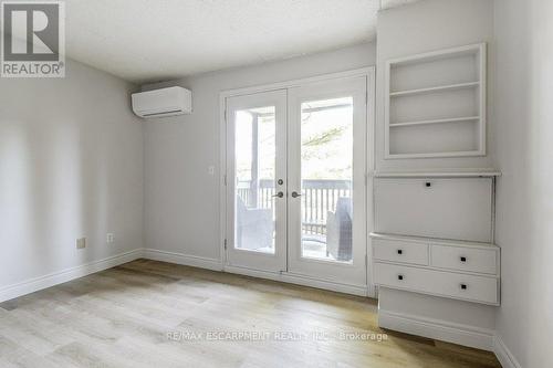 107 - 2020 Cleaver Avenue, Burlington, ON - Indoor Photo Showing Other Room