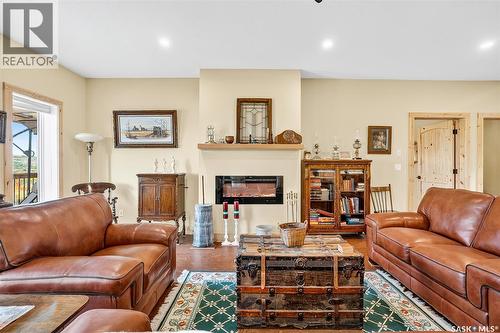 322 Laurier Crescent, Laird Rm No. 404, SK - Indoor Photo Showing Living Room With Fireplace