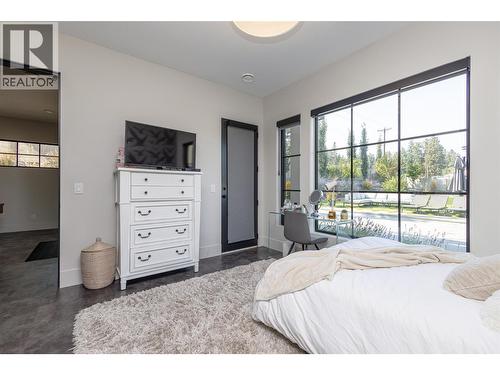 4324 Russo Street, Kelowna, BC - Indoor Photo Showing Bedroom