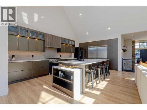 4324 Russo Street, Kelowna, BC - Indoor Photo Showing Kitchen