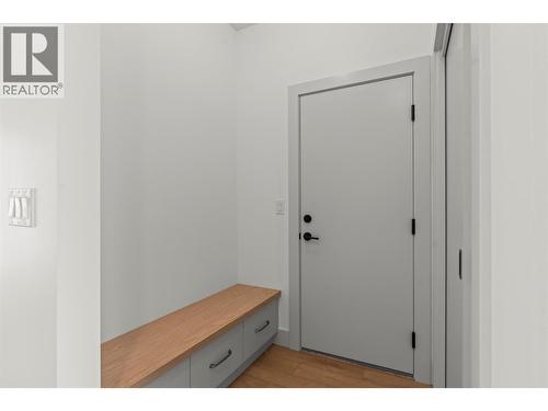 2345 Patterson Avenue Unit# 102, Armstrong, BC - Indoor Photo Showing Other Room