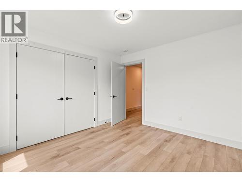 2345 Patterson Avenue Unit# 102, Armstrong, BC - Indoor Photo Showing Other Room