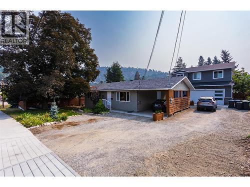 1257 And 1259 Rio Drive, Kelowna, BC - Outdoor
