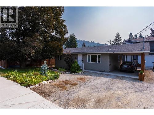 1257 And 1259 Rio Drive, Kelowna, BC - Outdoor