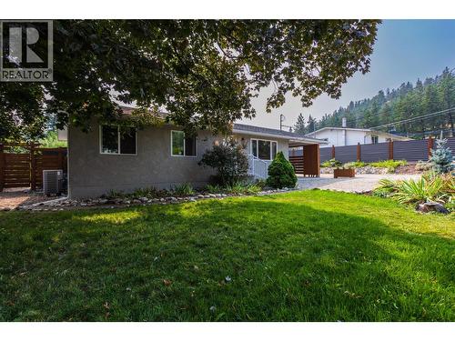 1257 And 1259 Rio Drive, Kelowna, BC - Outdoor
