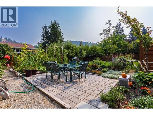 1257 And 1259 Rio Drive, Kelowna, BC - Outdoor