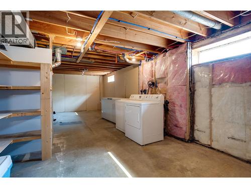 1257 And 1259 Rio Drive, Kelowna, BC - Indoor Photo Showing Laundry Room