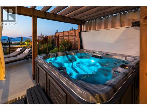 5640 Mountainside Drive, Kelowna, BC -  With Exterior