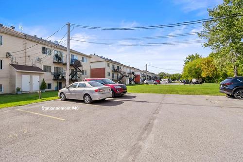 Stationnement - 2-625 Rue De Chevillon, Laval (Chomedey), QC - Outdoor
