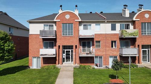 Photo aérienne - 2-625 Rue De Chevillon, Laval (Chomedey), QC - Outdoor With Balcony With Facade