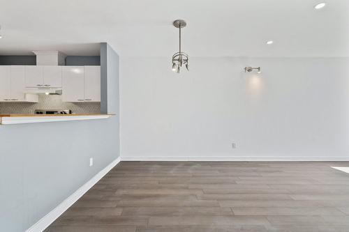 Salle à manger - 2-625 Rue De Chevillon, Laval (Chomedey), QC - Indoor