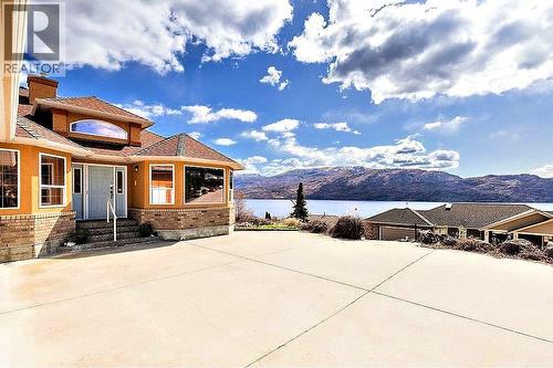 5205 Macneill Court, Peachland, BC - Outdoor