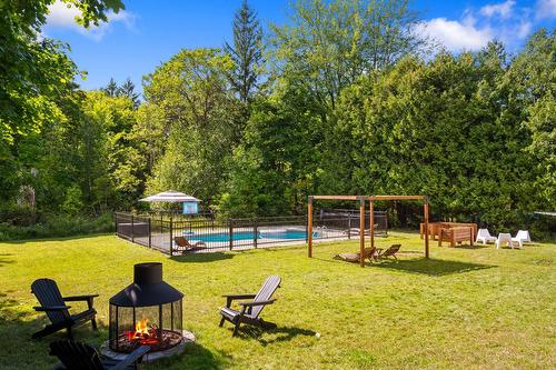 Backyard - 442 Mtée Des Trente, Mont-Saint-Hilaire, QC - Outdoor With Backyard