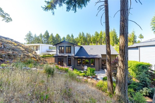 3845 Glen Oaks Dr, Nanaimo, BC 