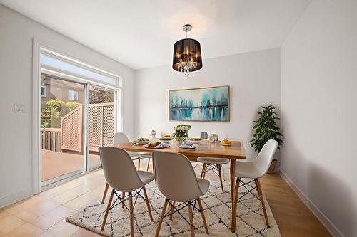 Coin-repas - 862Z Rue Jules-Poitras, Montréal (Saint-Laurent), QC 