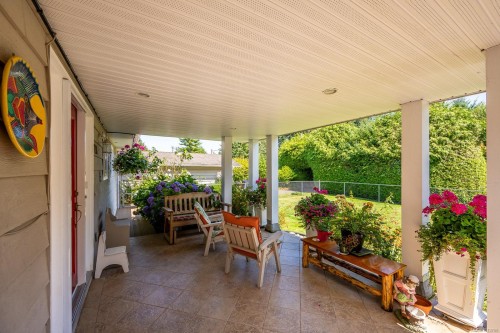 200 Crome Point Rd, Bowser, BC 