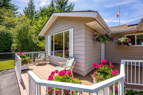 200 Crome Point Rd, Bowser, BC 