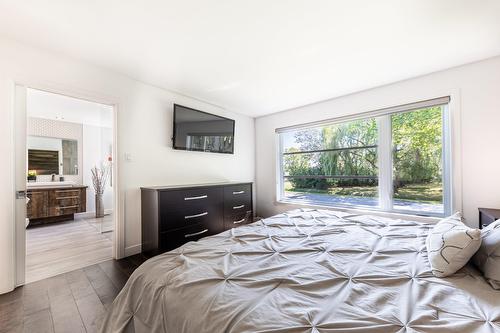 Primary bedroom - 29 Rue Tessier, Saint-Jean-Sur-Richelieu, QC - Indoor Photo Showing Bedroom