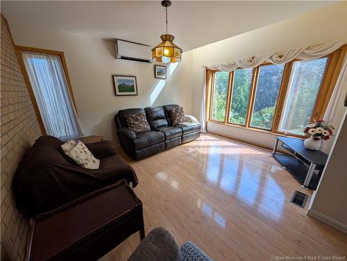 975 Tamarack Dr, Bathurst, NB 