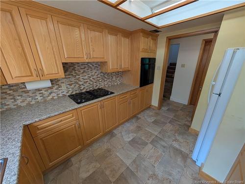 975 Tamarack Dr, Bathurst, NB 