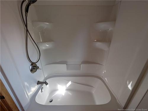 975 Tamarack Dr, Bathurst, NB 