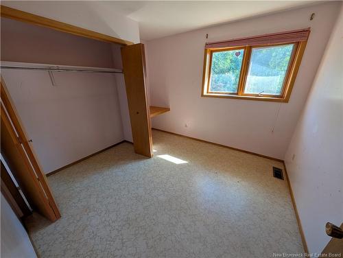 975 Tamarack Dr, Bathurst, NB 