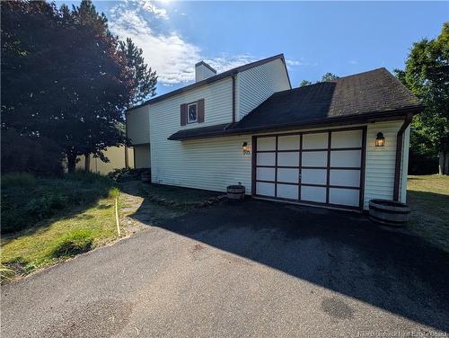 975 Tamarack Dr, Bathurst, NB 