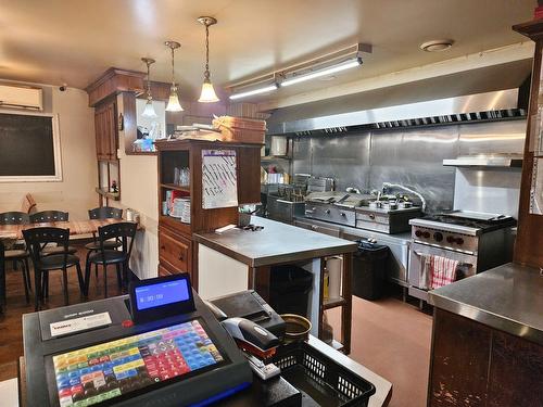 Cuisine - 530 Av. D'Argenteuil, Lachute, QC - Indoor Photo Showing Kitchen