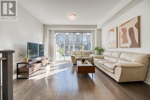 173 Salterton Circle, Vaughan, ON - Indoor Photo Showing Living Room
