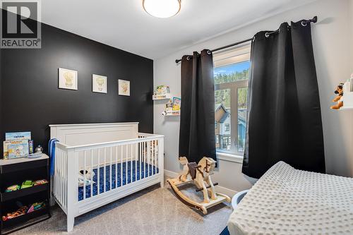 1435 Cara Glen Court Unit# 101, Kelowna, BC - Indoor Photo Showing Bedroom