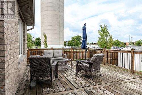Oversized decking - 500 Forman Avenue, Stratford, ON - Outdoor With Deck Patio Veranda With Exterior