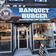 940 BLOOR STREET W  Toronto, ON M6H 1L4