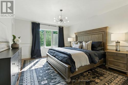 26 Parkshore Place, Hamilton, ON - Indoor Photo Showing Bedroom