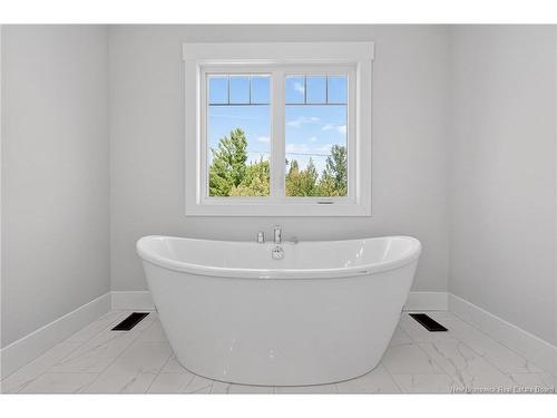 26 Carter St, Dieppe, NB 