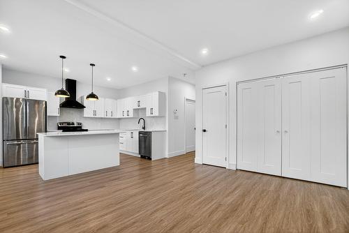 Living room - 1881 Rue Allard, Montréal (Le Sud-Ouest), QC - Indoor Photo Showing Kitchen