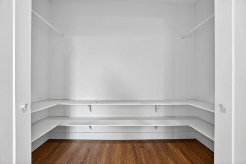 Walk-in closet - 1881 Rue Allard, Montréal (Le Sud-Ouest), QC - Indoor With Storage