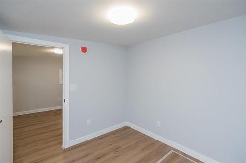 958 Alexander Ave, Winnipeg, MB 