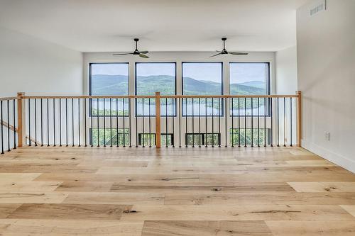 Mezzanine - 255 Ch. Du Mont-Jasper, Saint-Donat, QC - Indoor Photo Showing Other Room