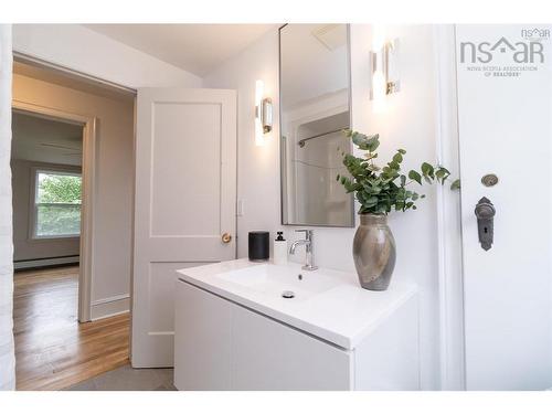 2892 Connaught Avenue, Halifax Peninsula, NS 