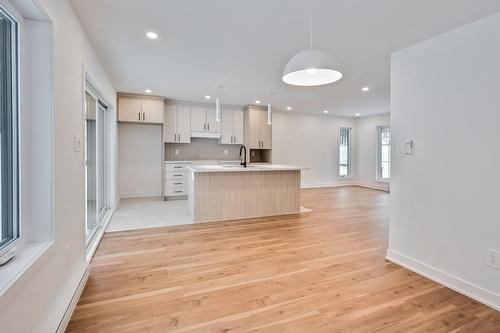 Salle à manger - 15B Ch. Crouch, Val-Des-Monts, QC - Indoor Photo Showing Kitchen