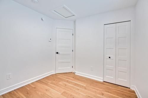 Chambre à coucher - 15B Ch. Crouch, Val-Des-Monts, QC - Indoor Photo Showing Other Room