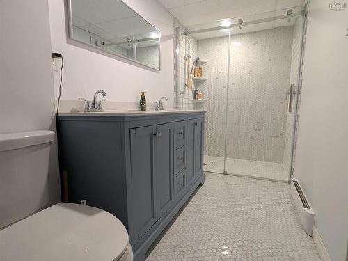 7 Muriel Avenue, Dartmouth, NS 