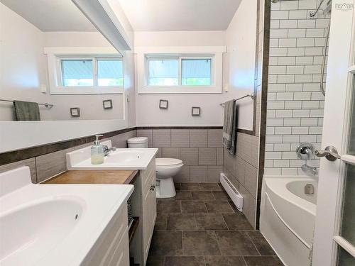 7 Muriel Avenue, Dartmouth, NS 