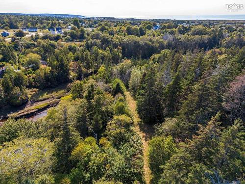 283 Dentremont Rd, Meteghan River, NS 