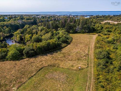 283 Dentremont Rd, Meteghan River, NS 