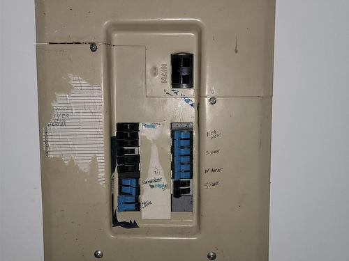 37 Jewett Rd, Stratton, ON - Indoor