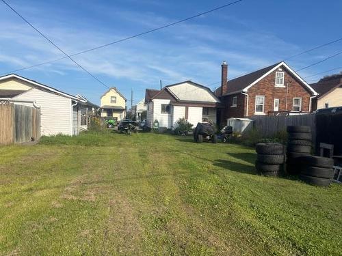 827 Alberta Street, Thunder Bay, ON - Outdoor